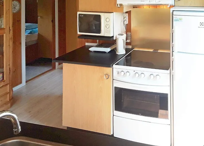 6 Person In Norre Nebel-by Traum